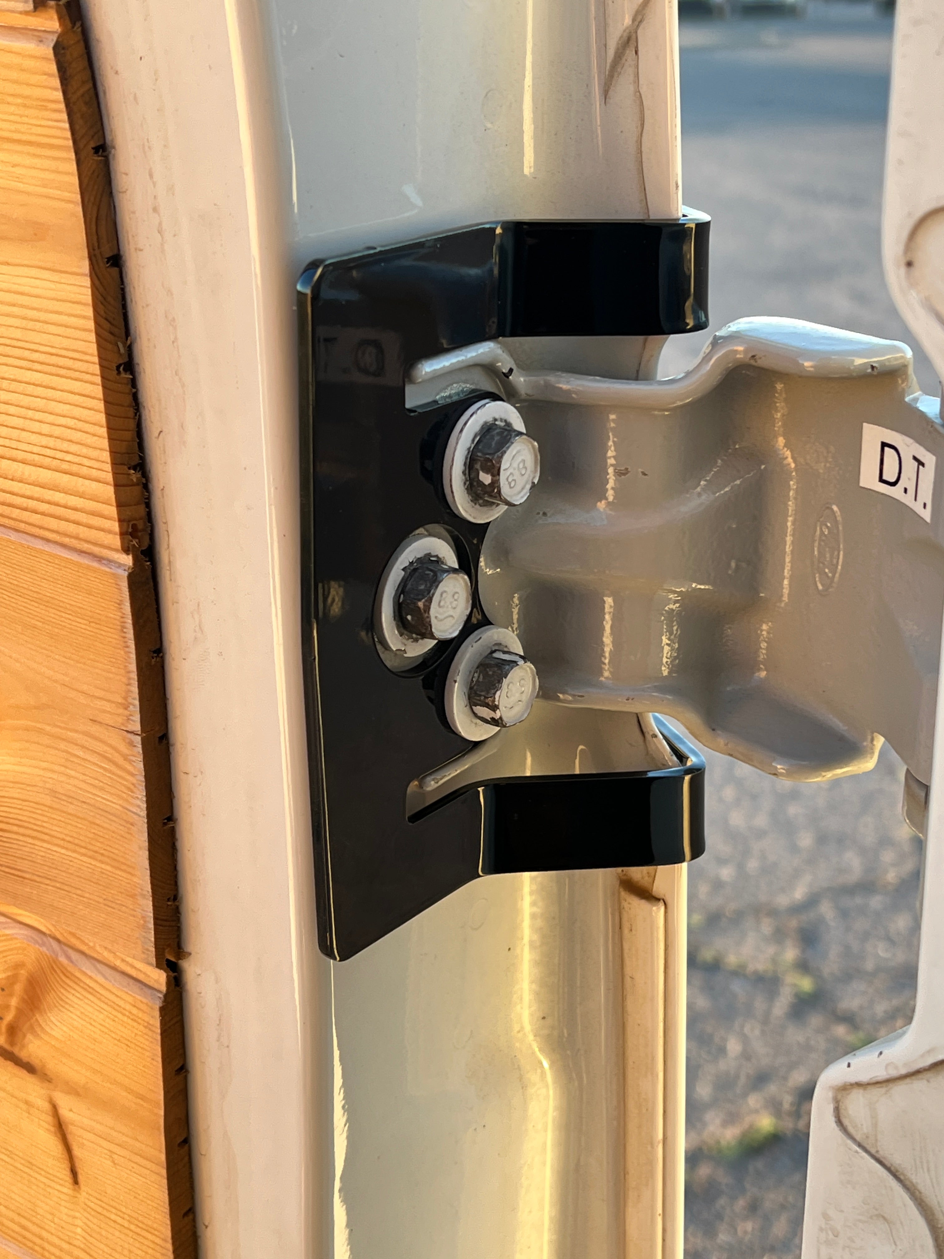 Ford Transit driver's side rear door mounts for 180 degree hinges